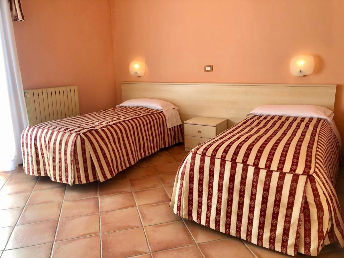 Hotel Di Rocco Loreto Aprutino Extérieur photo